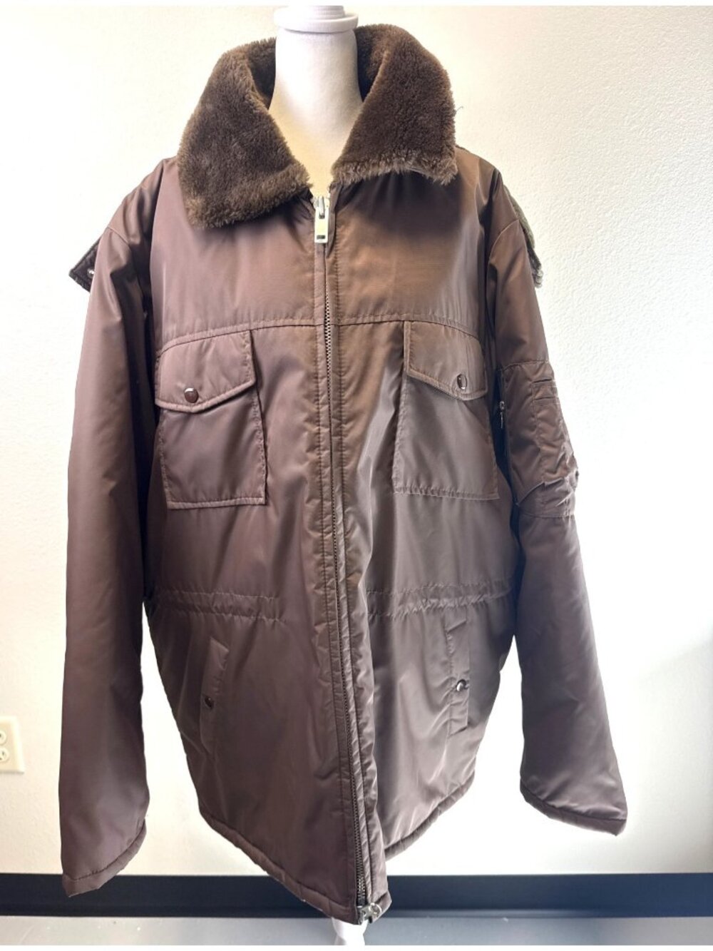VTG Sears Work Leisure Men Brown Quilted Nylon Jacket W/ Faux Fur Collar XL Tall